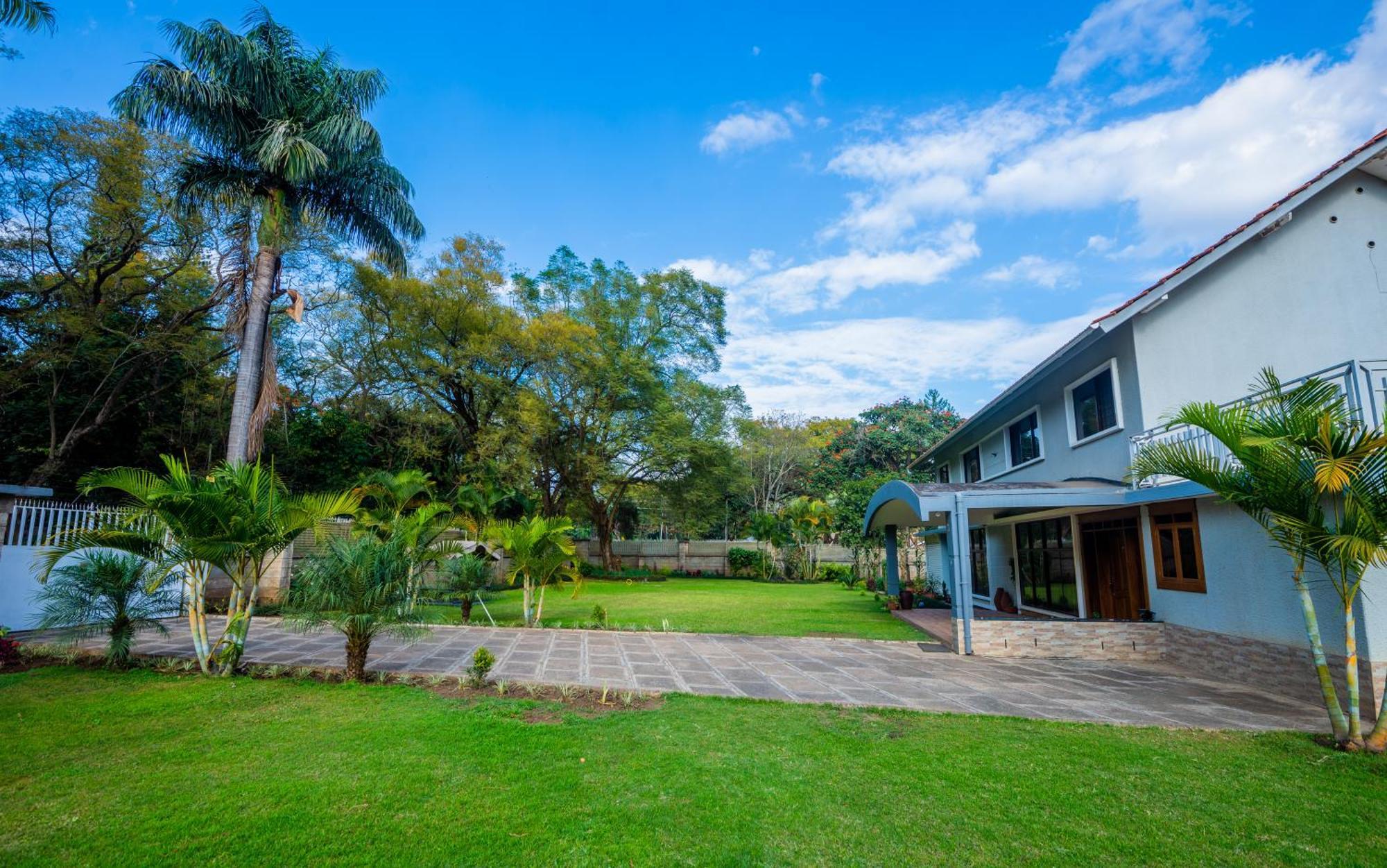 Nyumbani Palace ארושה מראה חיצוני תמונה